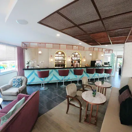Irem Garden & 3* 시데