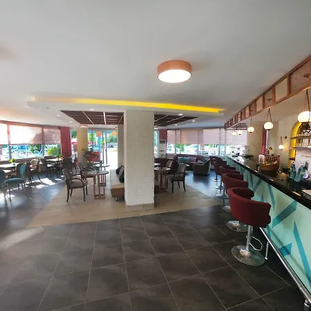 아파트호텔 Irem Garden & 3*