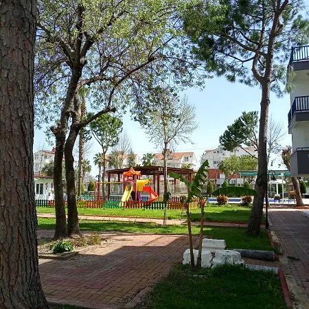 Irem Garden & Hotel de apartamente