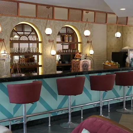 Irem Garden & Aparthotel 2*